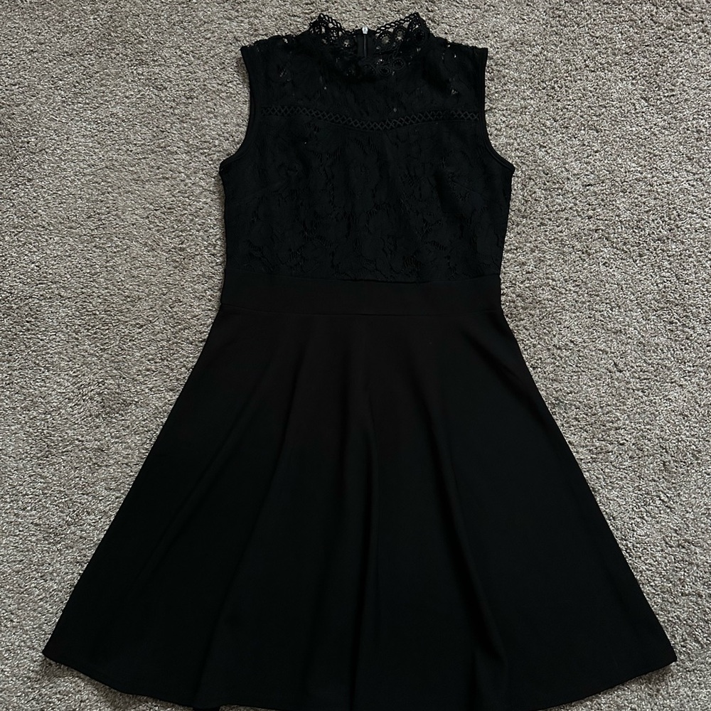 Elegant Black Lace Sleeveless Dress